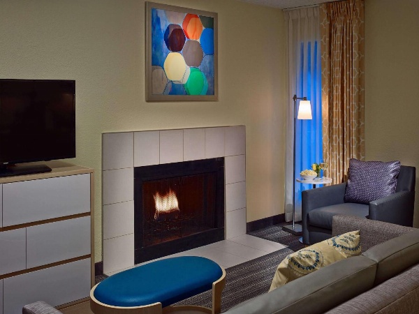 Sonesta ES Suites Colorado Springs image 6